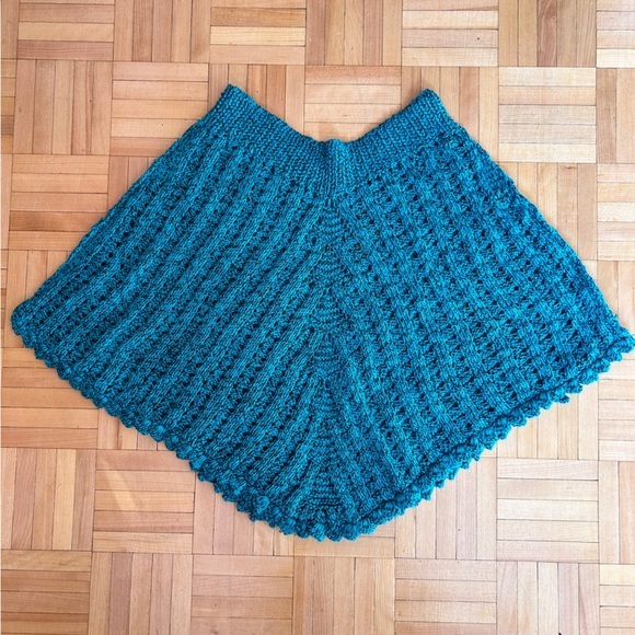 Vintage Emerald Green Crochet Skirt – 1970s Boho Beach Mermaid Style - Picture 4 of 4